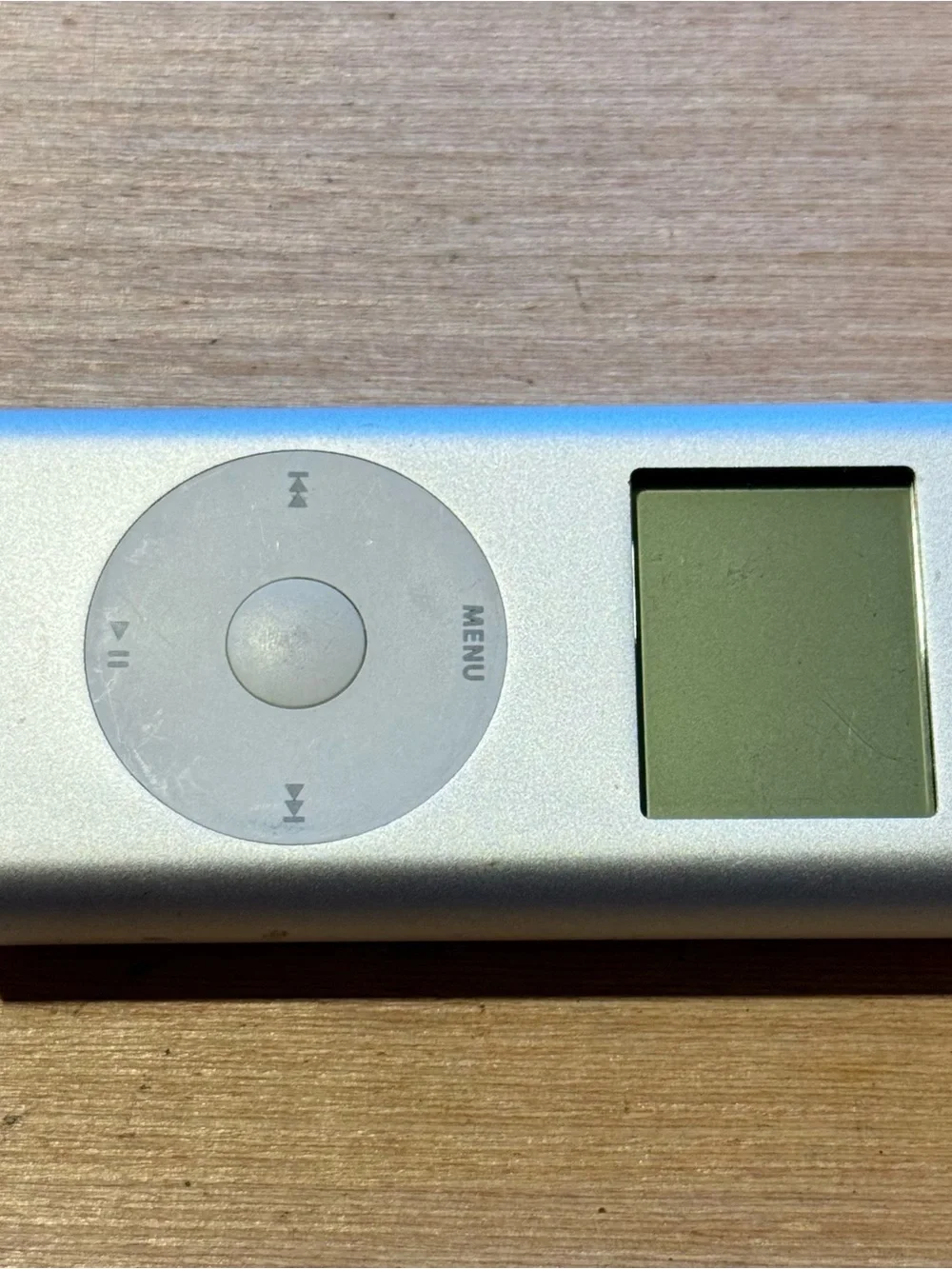 iPod Mini 1st Gen Model:A1051 4GB Silver Tested Good w/760 Song Read Info Below!